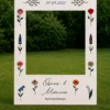 Marco photocall boda con flores ilustradas, nombres y fecha
